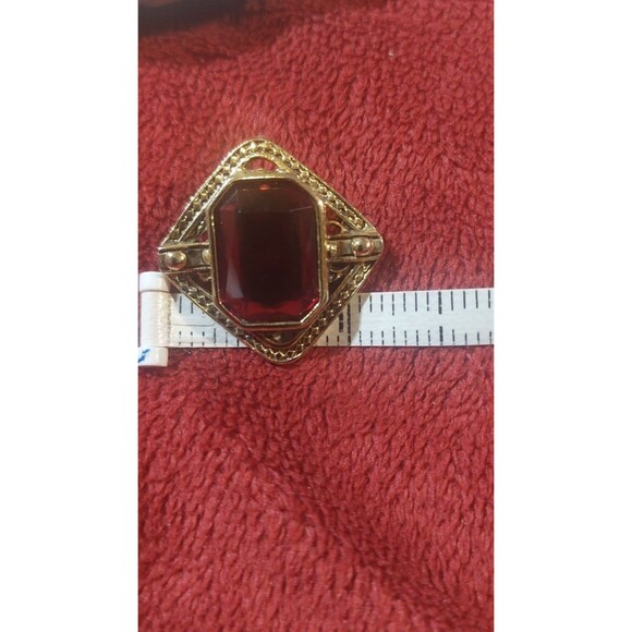 Vintage goldtone with red rhinestone earrings - Picture 8 of 10